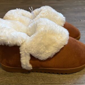 Cognac and cream, comfy, cushiony shoes